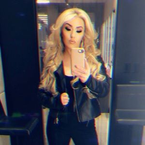 Meet your Posher, Brittney